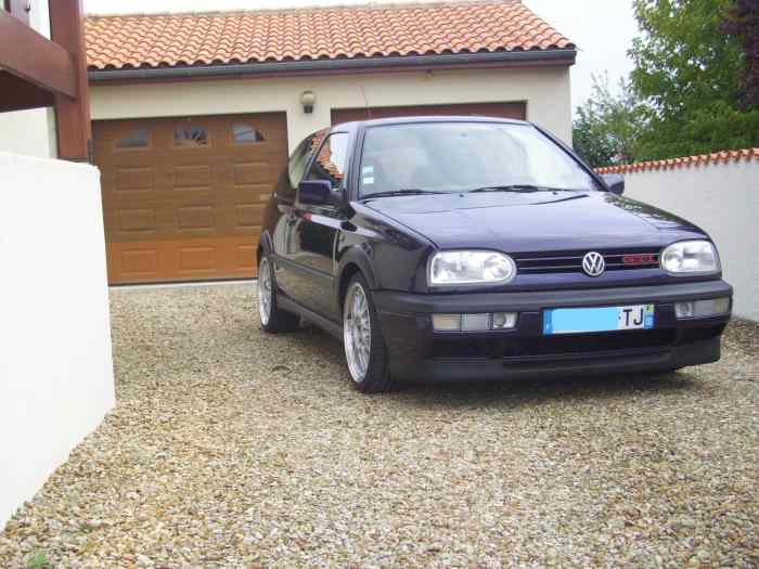 Superbe Golf 3 GTI 20th anniversaire 73500 kms certifiés 0