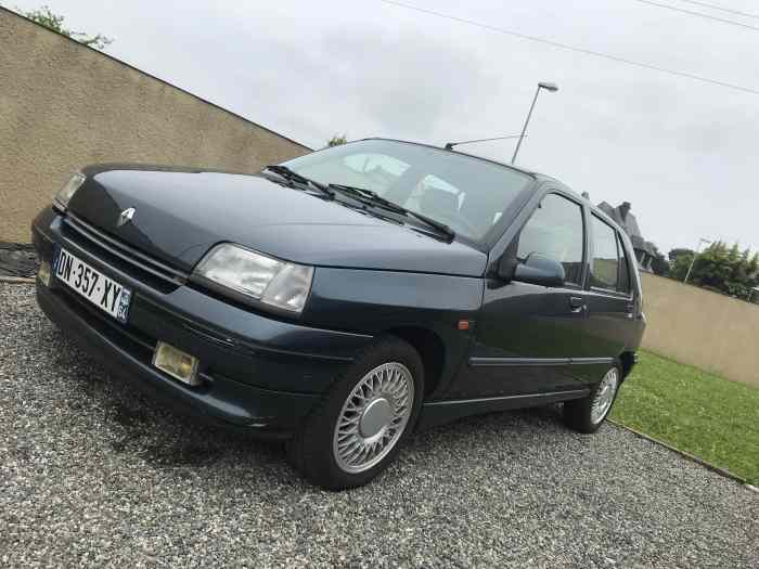 Renault clio 1 baccara excellent etat phase 1 98000 km 1,8 l tbe