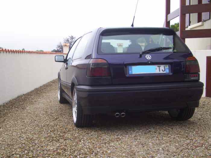 Superbe Golf 3 GTI 20th anniversaire 73500 kms certifiés 1
