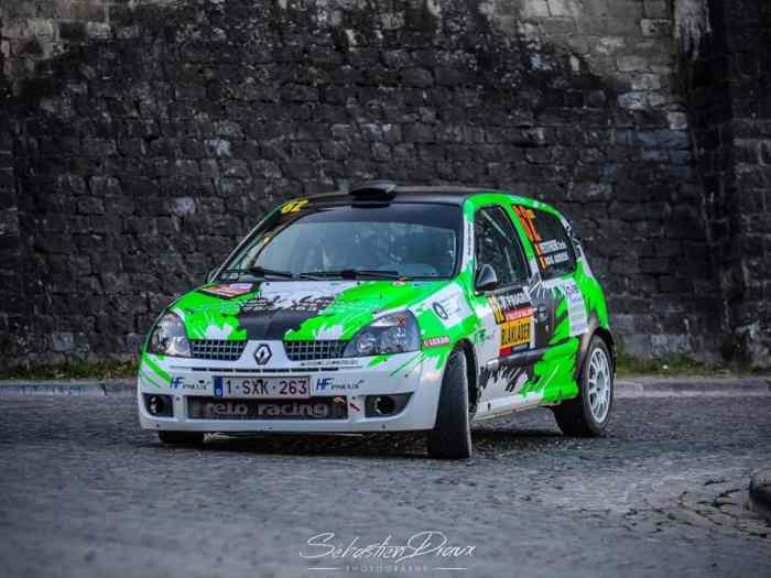 Renault Clio 2 rs 0