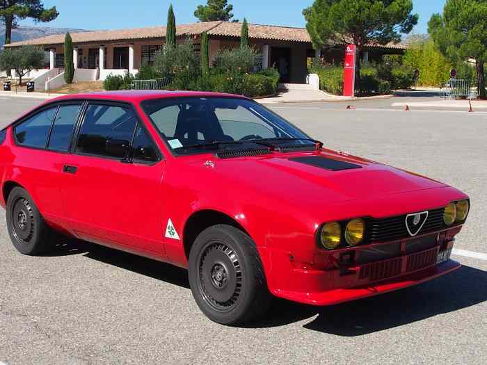 Alfa romeo Gtv 6 2