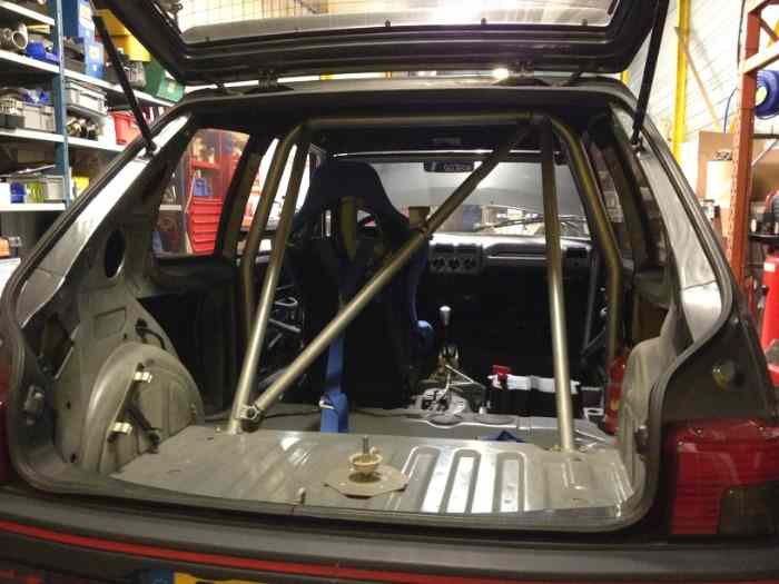 PEUGEOT 205 GTI 1,9 - 16S 4