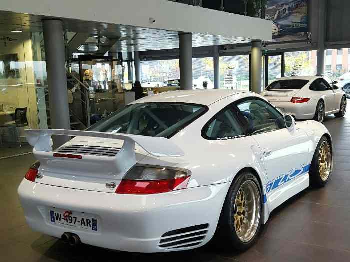 PORSCHE 996 GT2 RS 1