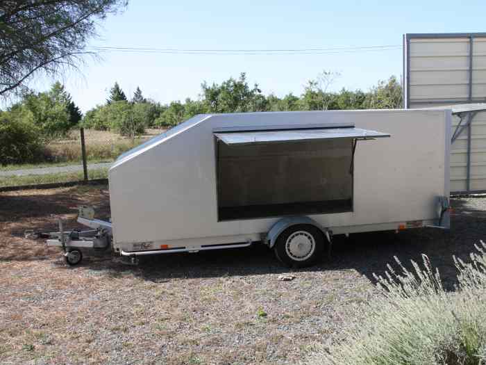 Remorque porte-voiture fermée alu  basculante PTC 1600 KG – photo 1 sur 6