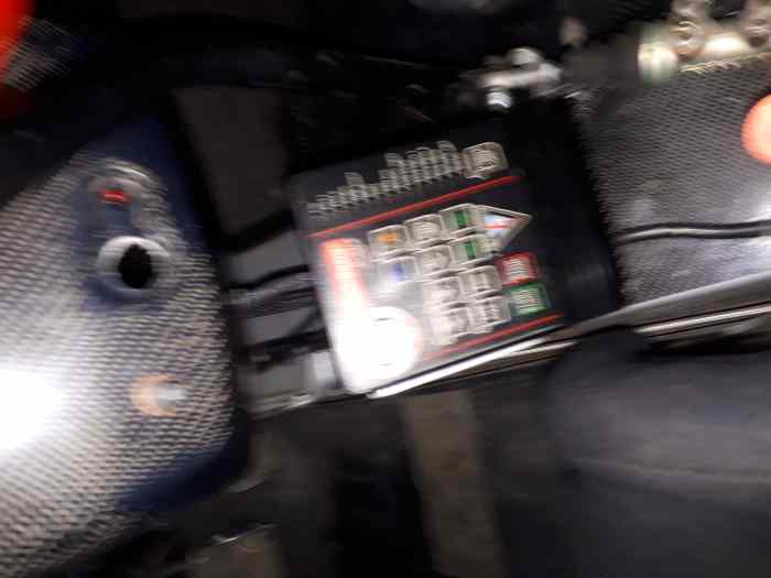 Clio f2000 14 – photo 4 sur 5