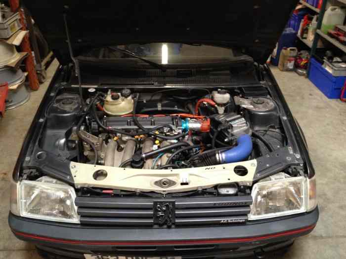 PEUGEOT 205 GTI 1,9 - 16S 2