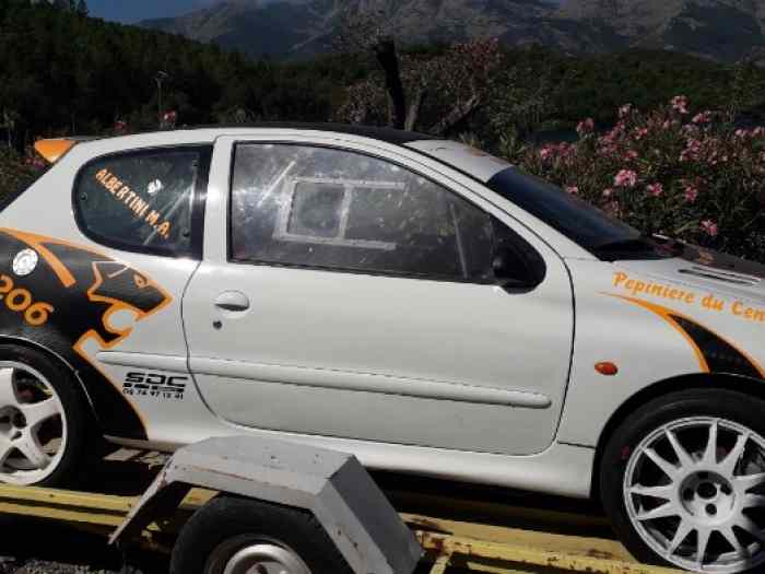 Vends 206 F2014