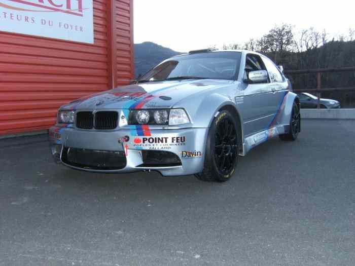 bmw 318 compact 0