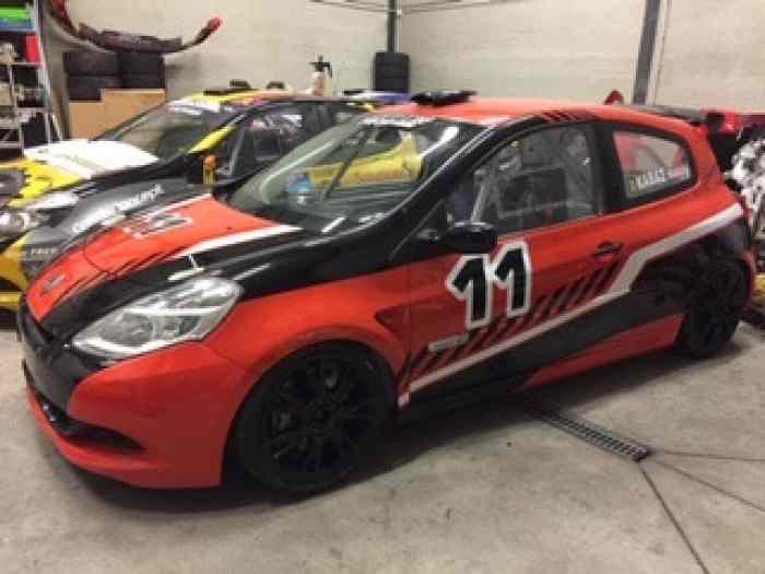 CLIO 3 CUP A VENDRE – photo 1 sur 6