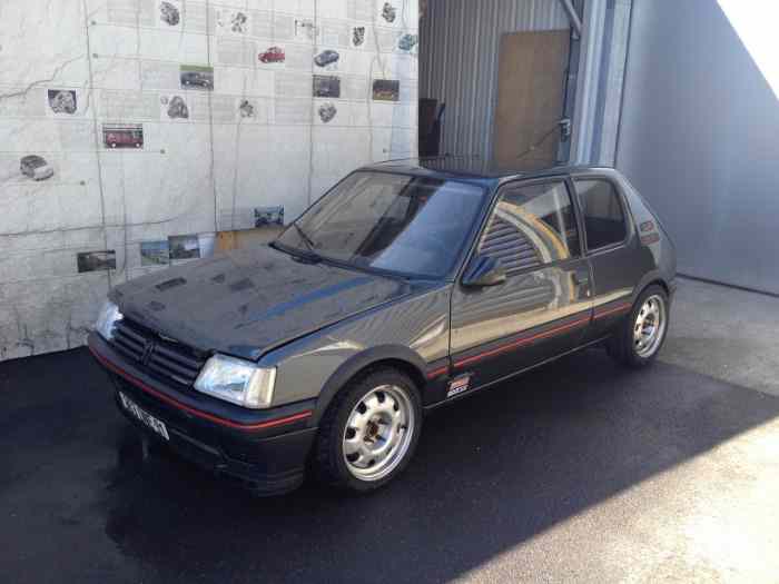 PEUGEOT 205 GTI 1,9 - 16S 1