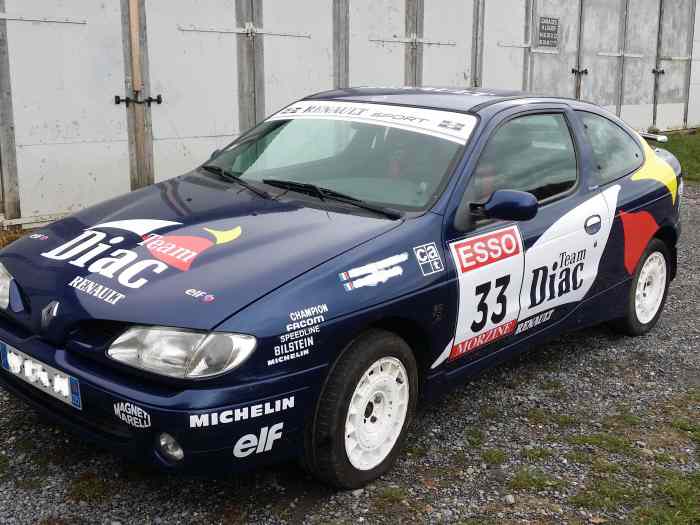 Mégane coupé 2l 8s