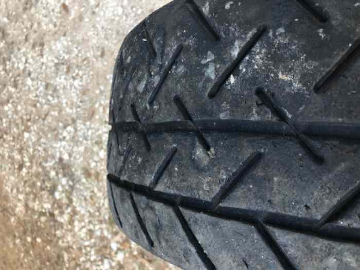 pneus en 16 MICHELIN et PIRELLI peu roulés 2