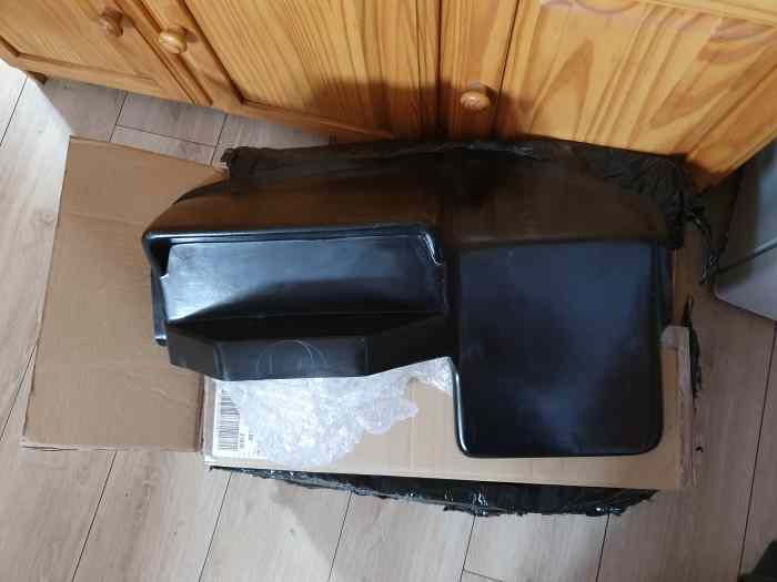 Casquette compteur 205 gti