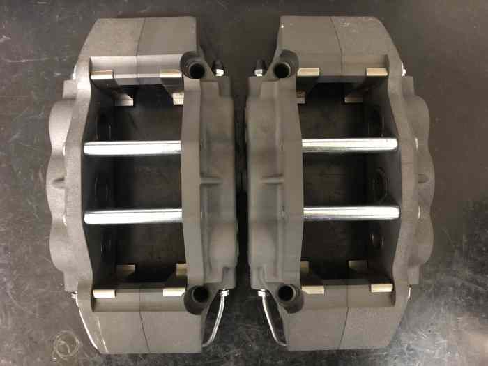 2 étriers AP RACING 6 PISTONS NEUFS POUR DISQUES 350 A 380MM 2