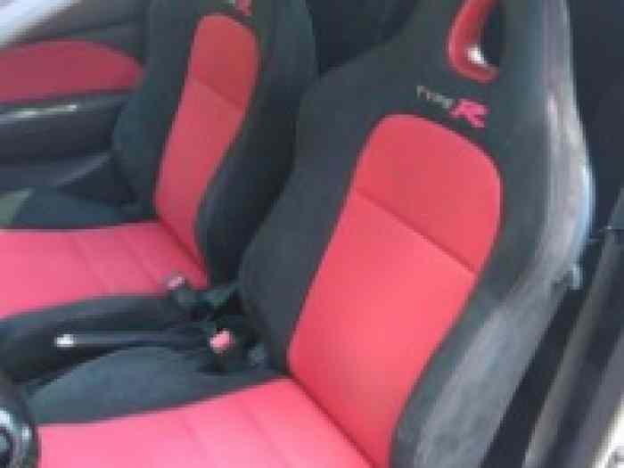 Honda Civic EP3 urgent 1