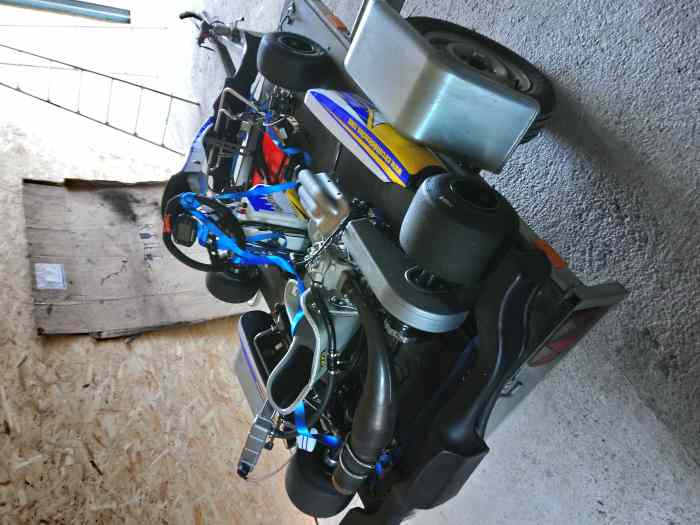 Vend ou échange 2 karting 0