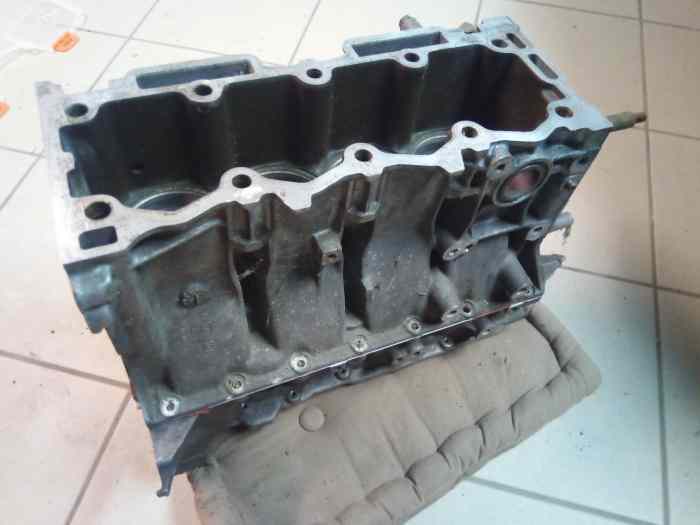 Bloc moteur aluminium 205 rallye 0