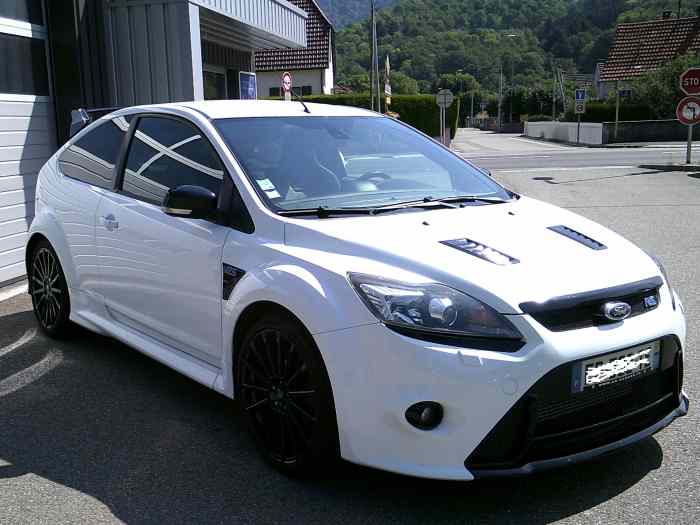 FORD FOCUS RS MK2 1