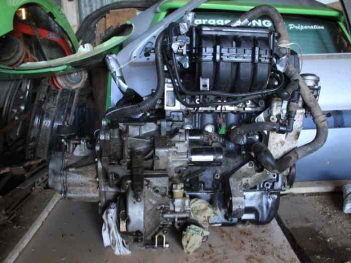 Saxo accidenté F2/13 3