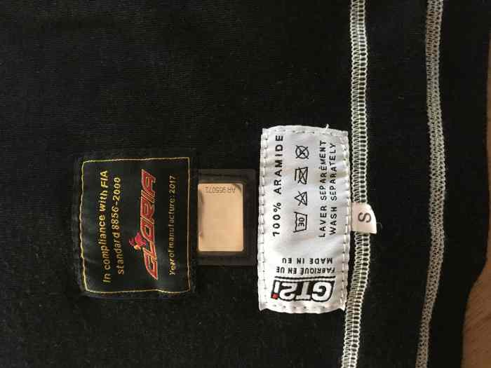 Sous Pull FIA 1