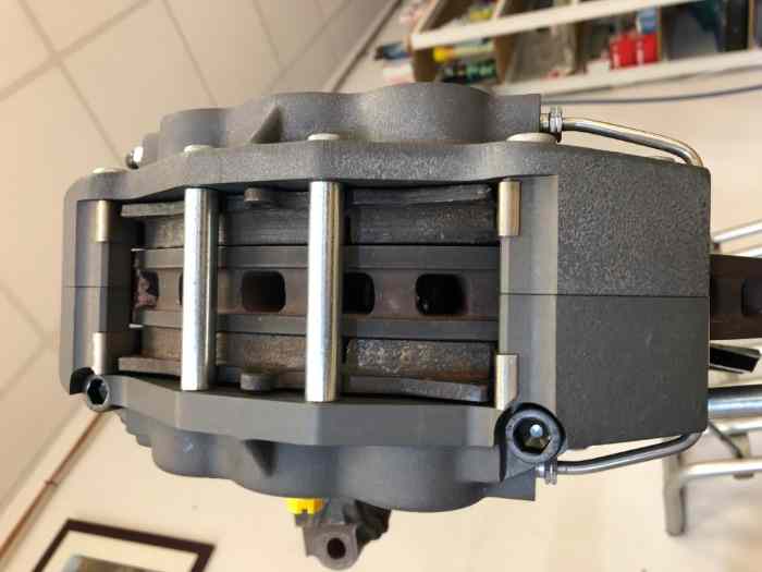 Gros freins bmw m3 e46 6 pistons ap racing / brembo 380mm 2