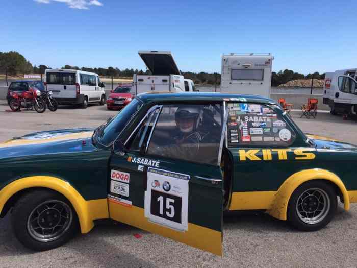 BMW 2002 ready to race