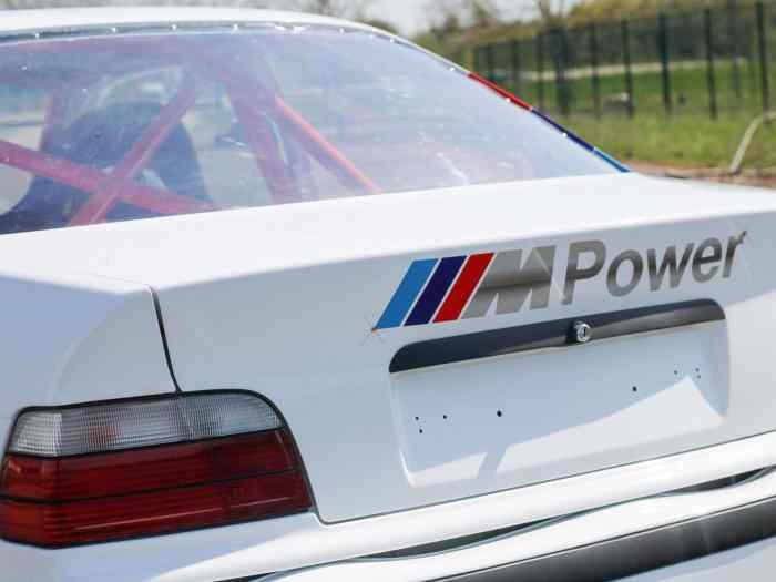 Voiture de drift : BMW M3 E36 2
