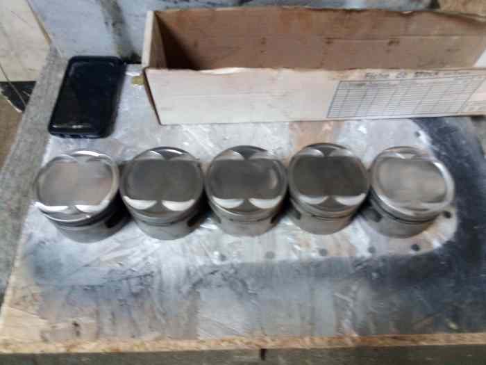 Pistons BMW M3  S14  origine modifiés 0