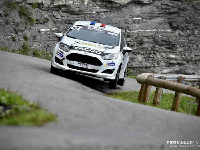FORD FIESTA R2J