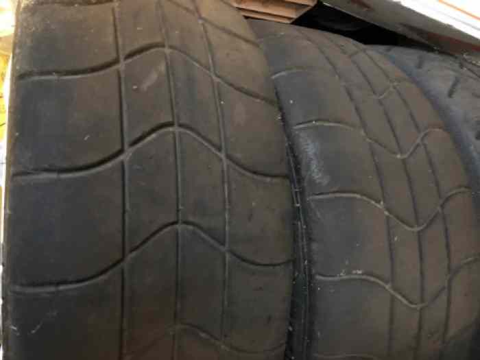 pneus en 16 MICHELIN et PIRELLI peu roulés 1