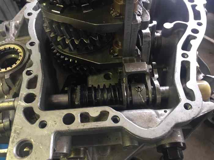 PEUGEOT SPORTO GEARBOX BE3 (6 GEARS)C 4