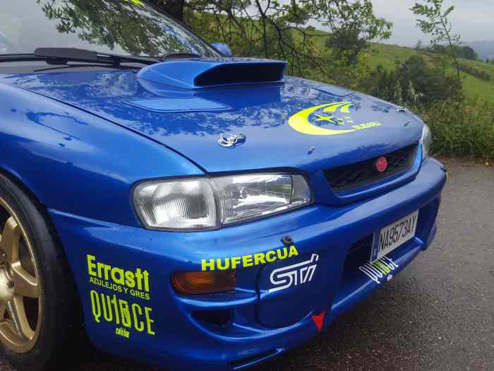 Subaru Impreza Gc8 grupo A 4