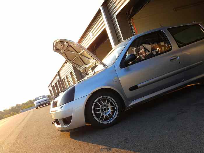 clio 2 rs 182 team 0
