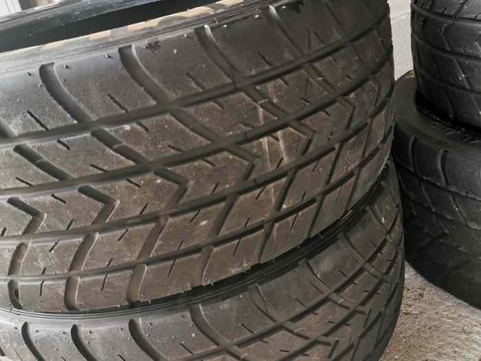 Pneus semi slick en 15p 1