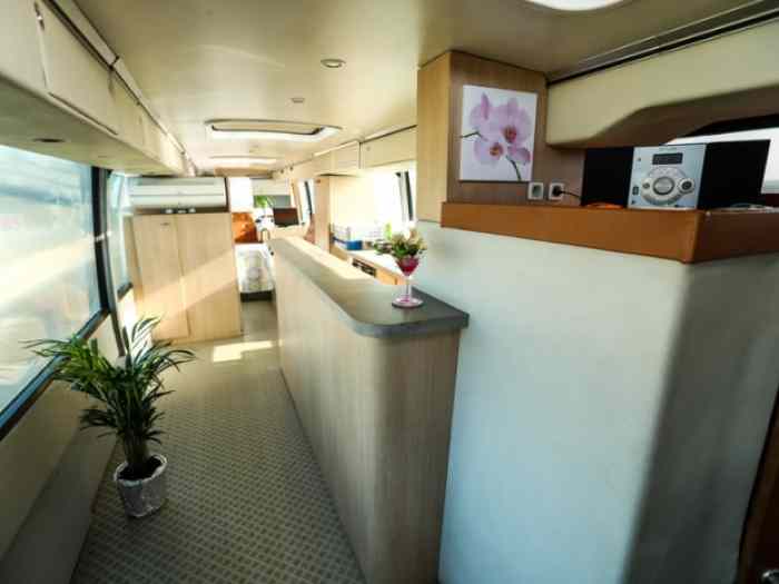 CAR VAN HOOL 2 étages aménagé réceotif 5