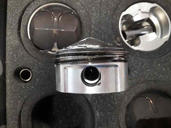 Pistons wossner 206 s1600 1