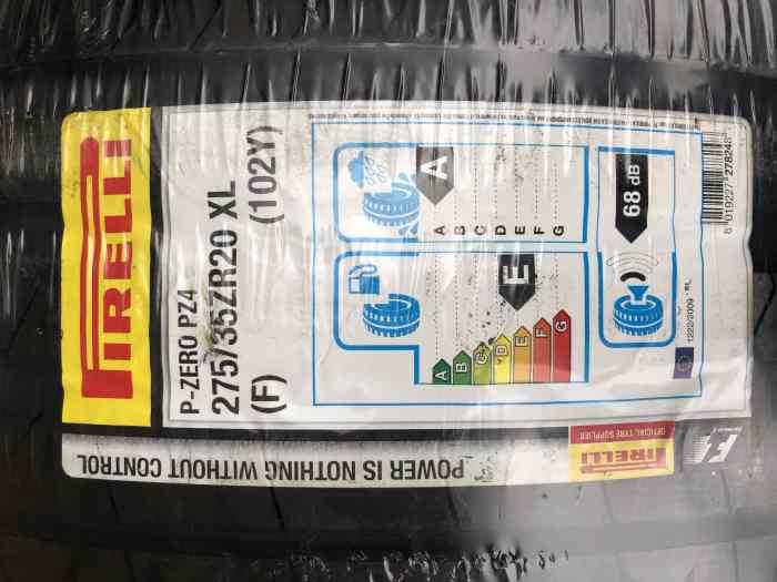 pirelli P-Zero PZ4 275/35ZR20 XL
