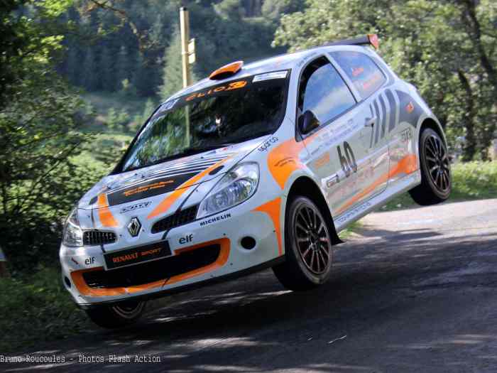A SAISIR CLIO III RS F2014 – photo 1 sur 6