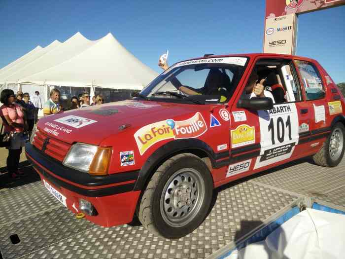 PEUGEOT 205 GTI 1,6L avec PTH en VHC 1