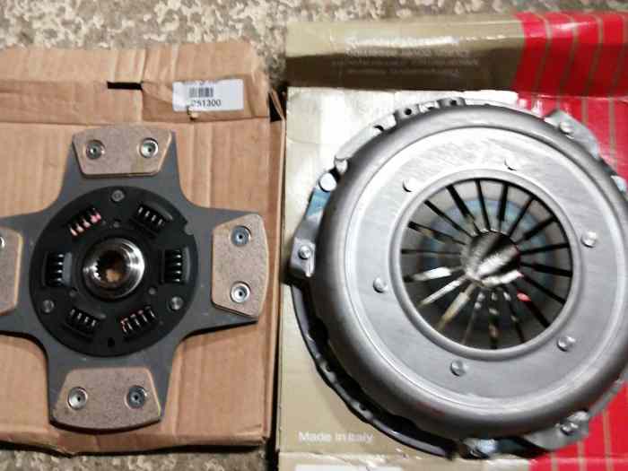 Embrayage neuf saxo vts 106 s16 1
