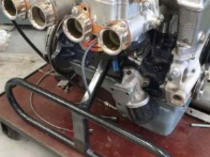 Moteur Lotus Twin cam neuf. 2