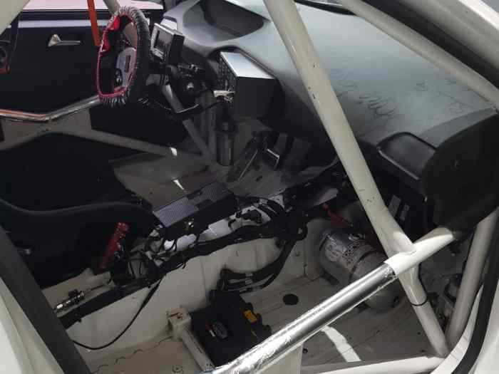 Peugeot 308 racing cup – photo 4 sur 4