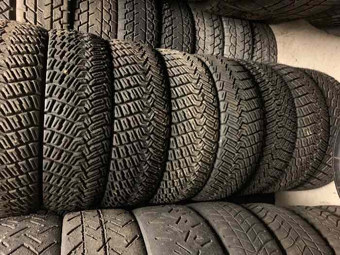 Lot 12 Pneus Pirelli Terre K2 K4 K6 195/70-15