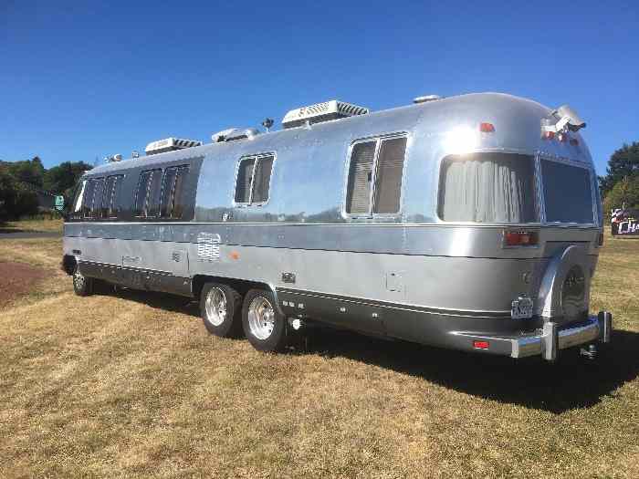 Airstream camping car américain 34.5  Limited 0