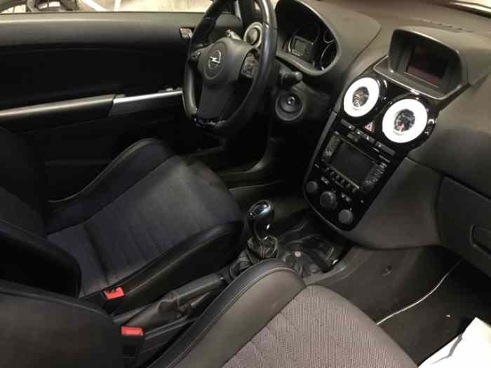 Opel corsa opc Nurburgring 400 ch 5