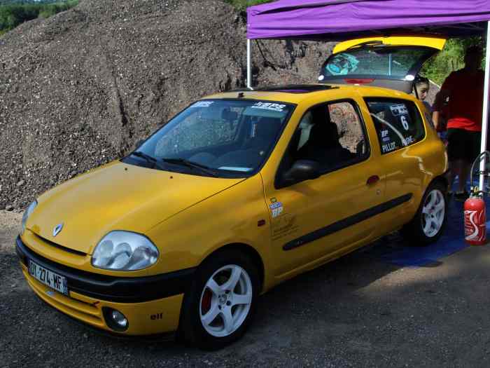 renault clio 1.4 16v  jura 0
