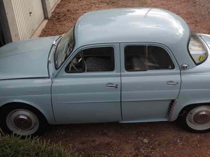 Vend Renault Dauphine r1090 de 1958 3