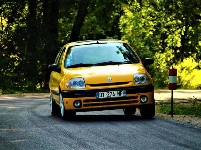 renault clio 1.4 16v  jura 2