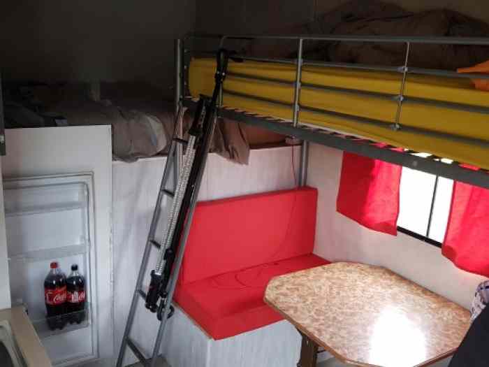 Camion porteur Iveco Eurocargo aménagé 12t 4