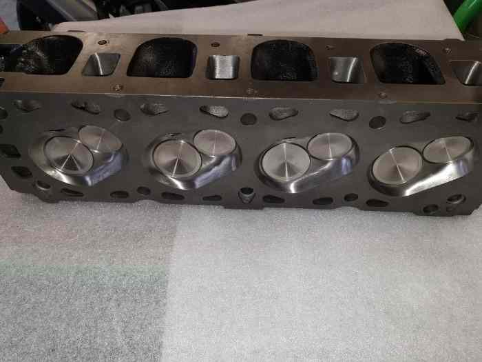 Culasse ford pinto 2000rs neuf. 0